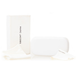 Модель Case MarcJacobs